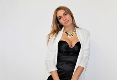 Elegante